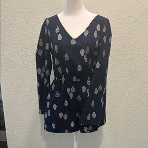 Cupcakes & Cashmere Blue Fitted Blouse